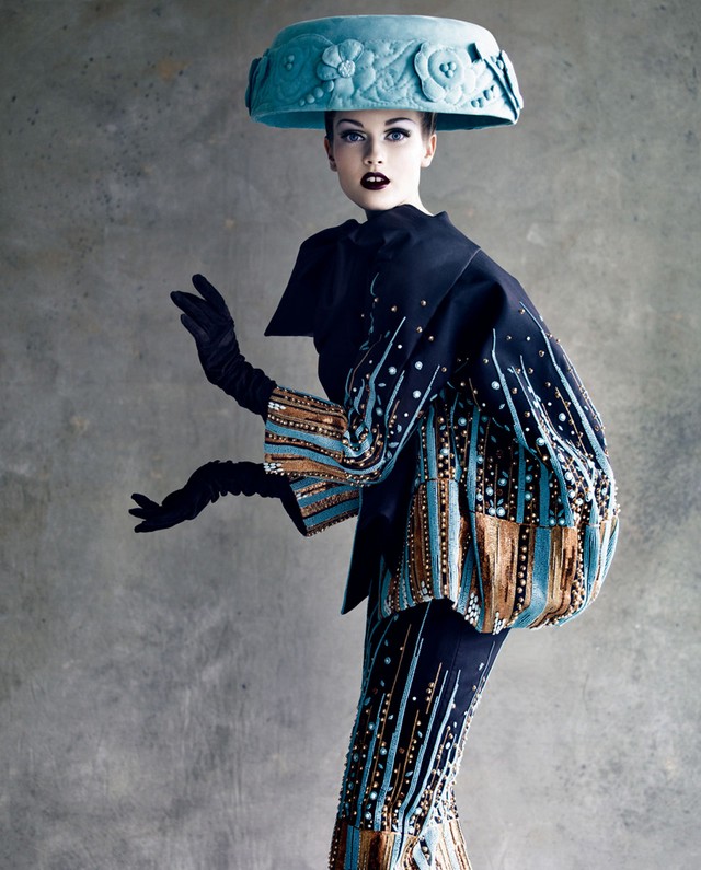 Christian Dior Haute Couture - Dior Couture Book
