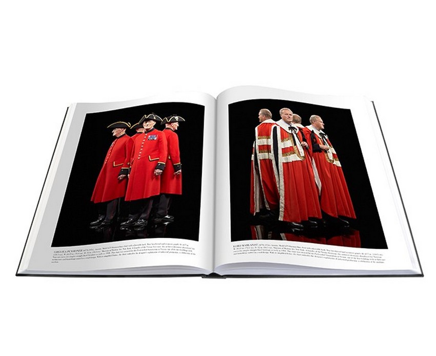 Photography Book The Queen's People (1)